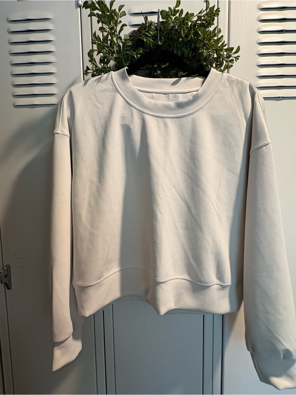 Softstreme Perfectly Oversized Cropped Crew from Lululemon sz 4